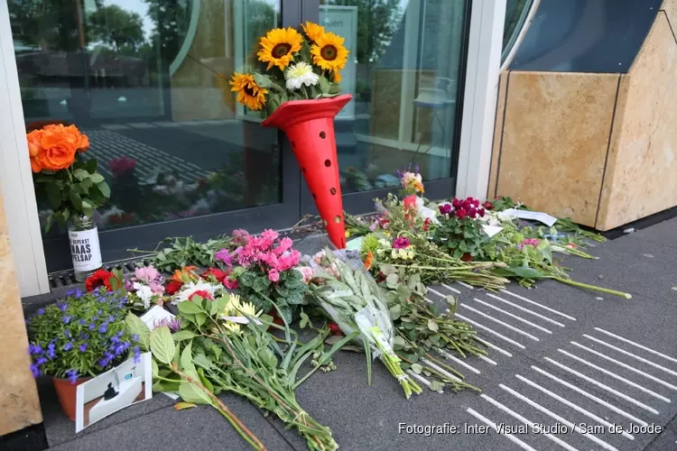 Bloemen als alternatief protest tegen coronamaatregelen