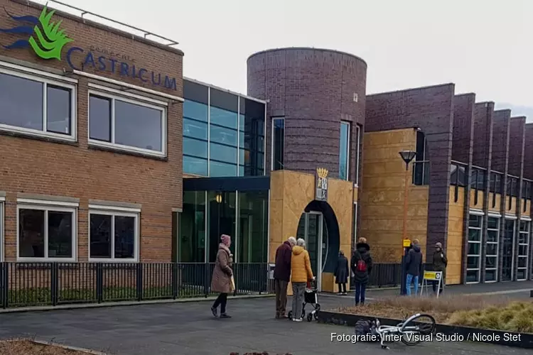 Drukte op eerste dag bij stembureau