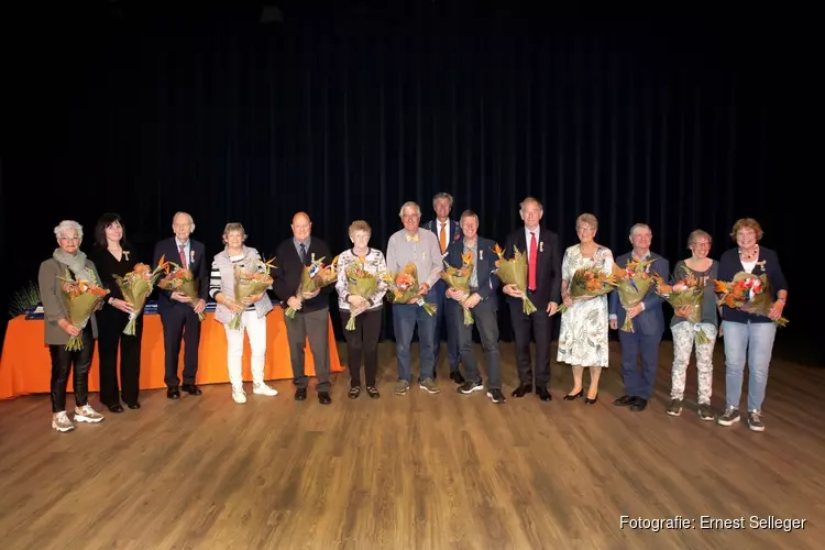 13 koninklijke onderscheidingen in Castricum