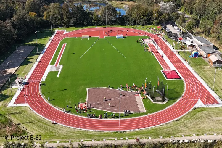 Feestelijke opening van de vernieuwde atletiekbaan bij AV Castricum