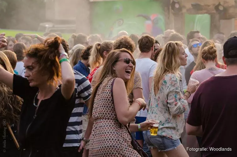 Woodlands: Groovy Weekender op de Ijsbaan