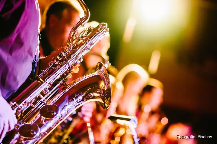 Buitenconcert op het Bakkerspleintje