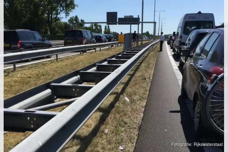 Storing Leeghwaterbrug bij Alkmaar verholpen: Verkeer weer op gang