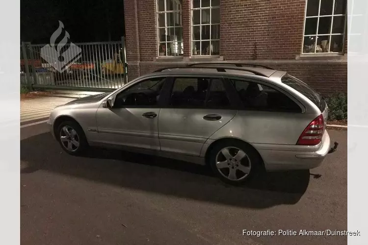 Politie vindt gestolen auto met draaiende motor