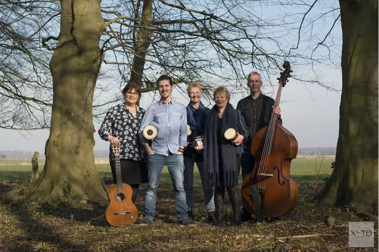 Homeward Dove zingt Leonard Cohen in De Oude Keuken