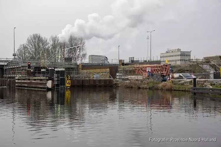 Openstelling Leeghwaterbrug (N242) vastgesteld op eind augustus